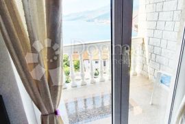 Stan s panoramskim pogledom i bazenom, Opatija, Apartamento