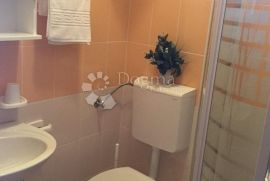 ROGOZNICA APARTMANSKA KUĆA SA ZAPANJUJUĆIM POGLEDOM NA MORE, Rogoznica, Ev