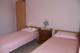 ROGOZNICA APARTMANSKA KUĆA S PREKRASNIM POGLEDOM NA MORE, Rogoznica, House