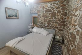 OTOK KRK, GARICA-kamena kuća s bazenom na mirnoj lokaciji, Krk, House