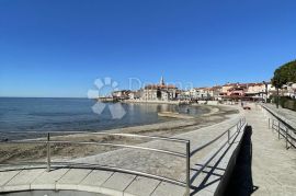 Luksuzan stan sa pogledom na more u samom centru Umaga, Umag, Wohnung