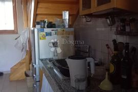 MALI LOŠINJ, USTRINE, SAMOSTOJEĆA KUĆA, Mali Lošinj, House