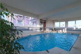 Atraktivna kuća za odmor sa unutarnjim bazenom, Vodnjan, House