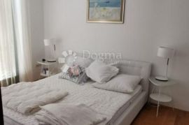 LUKSUZNA KUĆA U STARIGRADU SA PRIVATNOM PLAŽOM, Senj, House