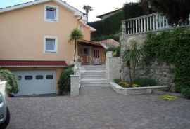 LOVRAN obiteljska villa sa bazenom, Lovran, Σπίτι