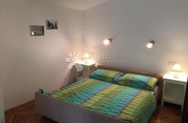 Dramalj, dva apartmana 99m2+37m2 za jednu cijenu, Crikvenica, Appartamento