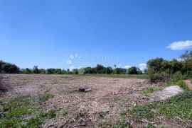 GRAĐEVINSKO ZEMLJIŠTE UGOSTITELJSKO TURISTIČKE NAMJENE 13218 m², Labin, Arazi