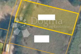 GRAĐEVINSKA PARCELA 1089 m². ZONA T1,T2,T3, Pula, Zemljište