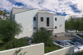 Vrbnik, apartman sa bazenom 50 m od mora, Vrbnik, شقة