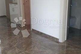 Stan za najam, Rijeka, Apartamento