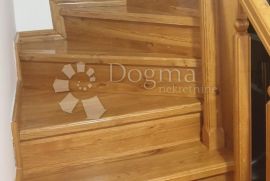 Dvoetažni apartman u lijepoj planinskoj kući, Ogulin, Appartement