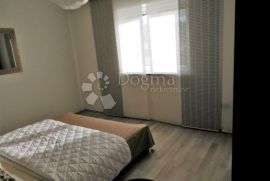 Apartmanska vila 200 metara od mora, Medulin, Haus