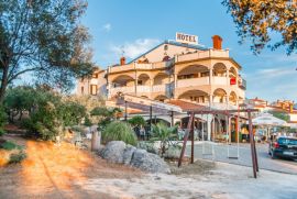 Hotel na iznimnoj lokaciji, Vrsar, Εμπορικά ακίνητα