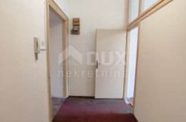 ISTRA, PULA - 3SS+DB stan za renovaciju na atraktivnoj lokaciji, Pula, Διαμέρισμα