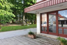 Poslovni prostor u samom centru Delnica, Delnice, Commercial property