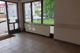 Poslovni prostor u samom centru Delnica, Delnice, Commercial property