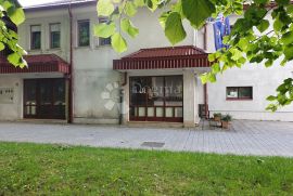 Poslovni prostor u samom centru Delnica, Delnice, Propiedad comercial