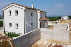 Mediteranska kamena kuća na mirnoj lokaciji s panoramskim pogledom na more, Labin, Casa
