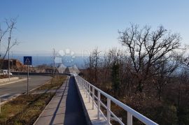 Martinkovac, atraktivan teren s pogledom na more, Rijeka, Land