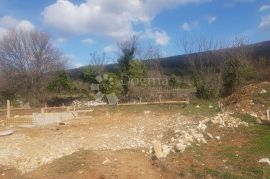 Započeta gradnja kuće s otvorenim pogledom u blizini Labina, Labin, Ev