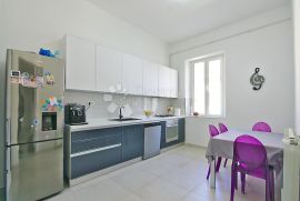 Potok - 124 m² - 2S+DB i zasebna garsonijera adaptirano, Rijeka, Appartamento
