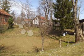 DREŽNIK, 950 m² Građevinskog zemljišta, Karlovac, Land