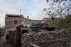 UGLJAN, STARINA 136 m², Preko, Casa