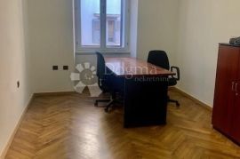 CENTAR PP 42 m², Rijeka, Ticari emlak