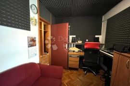 Turnić - trosobni stan sa dnevnim boravkom 77 m2, Rijeka, Wohnung