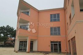 ROVINJ, ATRAKTIVNA LOKACIJA, Rovinj, Commercial property