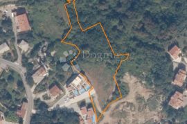 Prodaje se građevinsko zemljište u Pobrima (mogućnosot kupnje parcijelno), Opatija - Okolica, Tierra