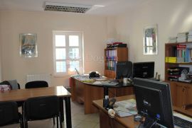 Ured u centru Rijeke, Rijeka, Poslovni prostor