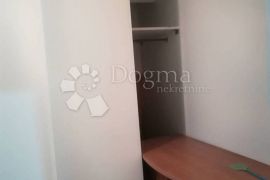 Klana, najam za grupu 7 osoba, Klana, Flat