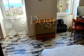 KOZALA SAMOSTOJEĆA KUĆA SA DVA STANA NA 2000 m² OKUĆNICE, POGLED!, Rijeka, House