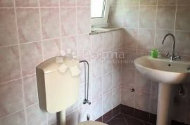 Glavani, dvoetažni stan u adaptiranoj starini, Kostrena, Appartment