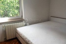 Glavani, dvoetažni stan u adaptiranoj starini, Kostrena, Appartment