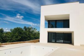 Novi luksuzni projekt u ponudi - stanovi s bazenima, Malinska-Dubašnica, Appartamento