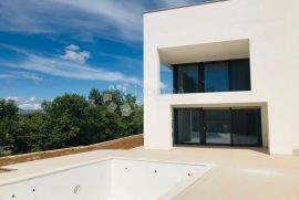 Novi luksuzni projekt u ponudi - stanovi s bazenima, Malinska-Dubašnica, Flat