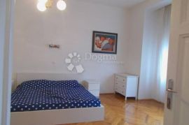 Gospodski stan u samom centru grada, Rijeka, Appartment