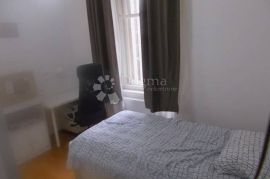 Gospodski stan u samom centru grada, Rijeka, Appartment