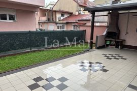 KAJZERICA, blizina Zagrebačkog Velesajma- trosoban stan, 109 m2, prizemlje, Novi Zagreb, Flat