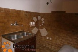 KUĆA CRIKVENICA 190 m² DVOJNA, Crikvenica, House