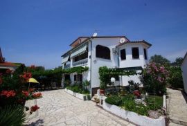 Kuća sa pogledom na more, Barbariga, Istra, Vodnjan, Haus