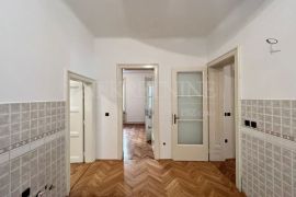 STAN ZAGREB DONJI GRAD BUCONJIĆEVA, Zagreb, Flat