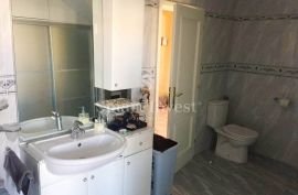 KASTAV - Brestovice, vrhunski opremljen dvoetažni stan od 295 m2. Mirna i sunčana lokacija!, Kastav, Appartement