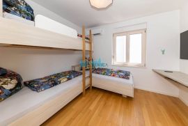 Crikvenica stan sa bazenom, Crikvenica, Appartment