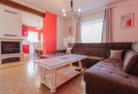 Novigrad, okolica! Prekrasan stan sa 3 spavaće sobe!, Novigrad, Apartamento