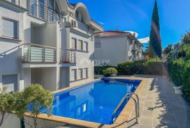 OPATIJA, IČIĆI - vrhunski dom u novijoj zgradi s bazenom blizu plaže, panoramski pogled i garaža, Opatija - Okolica, Appartamento