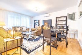 Zagreb, Pantovčak, prekrasan dvosoban stan NKP 90 m2 + dvorište, Zagreb, Flat