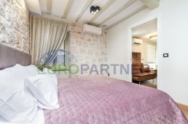 Predivan stan sa studio apartmanom u centru Rovinja, Rovinj, Wohnung